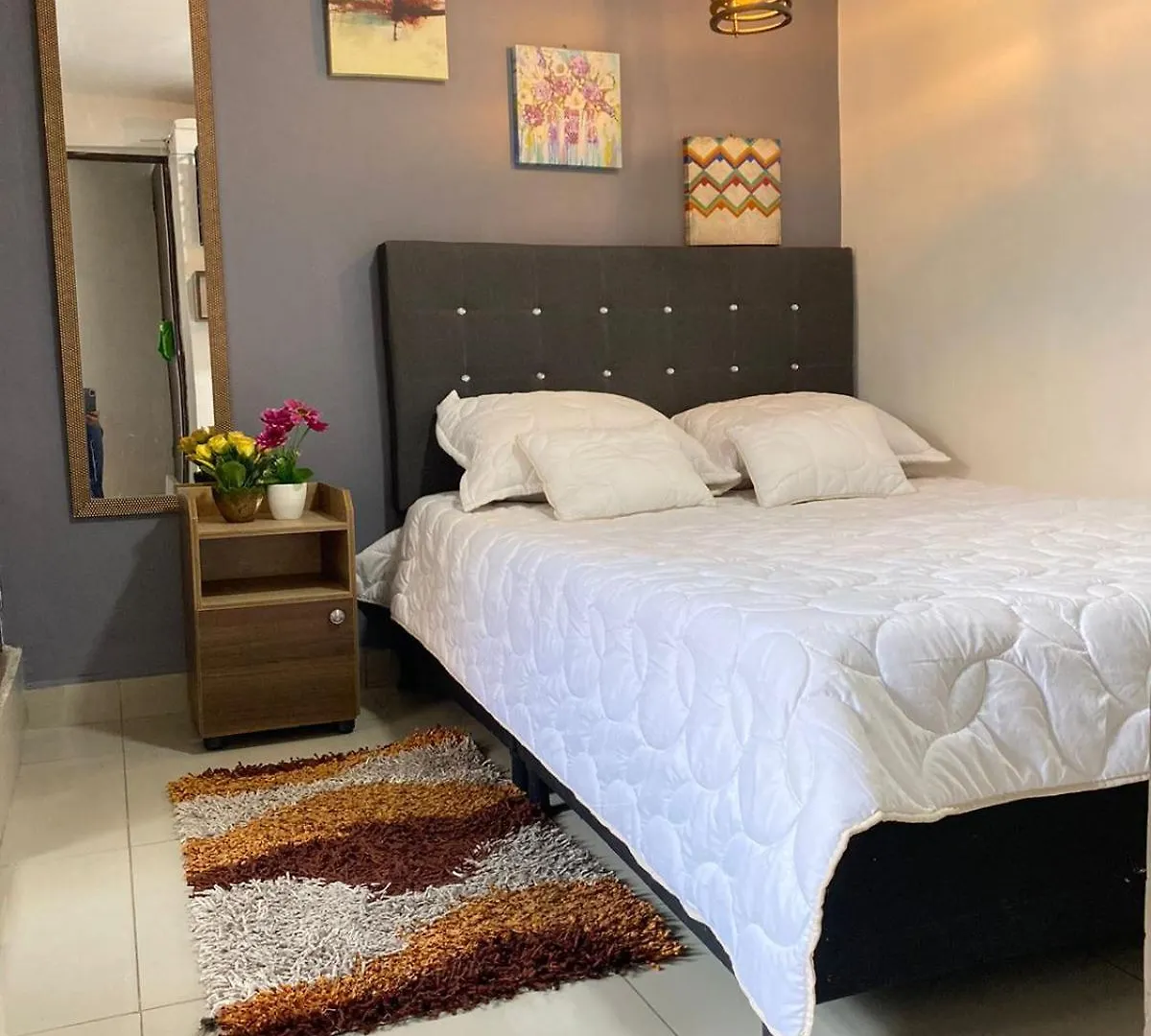 33 Comodo Apartamento Laureles Estadio 3 Habitaciones 3 Banos Medellín